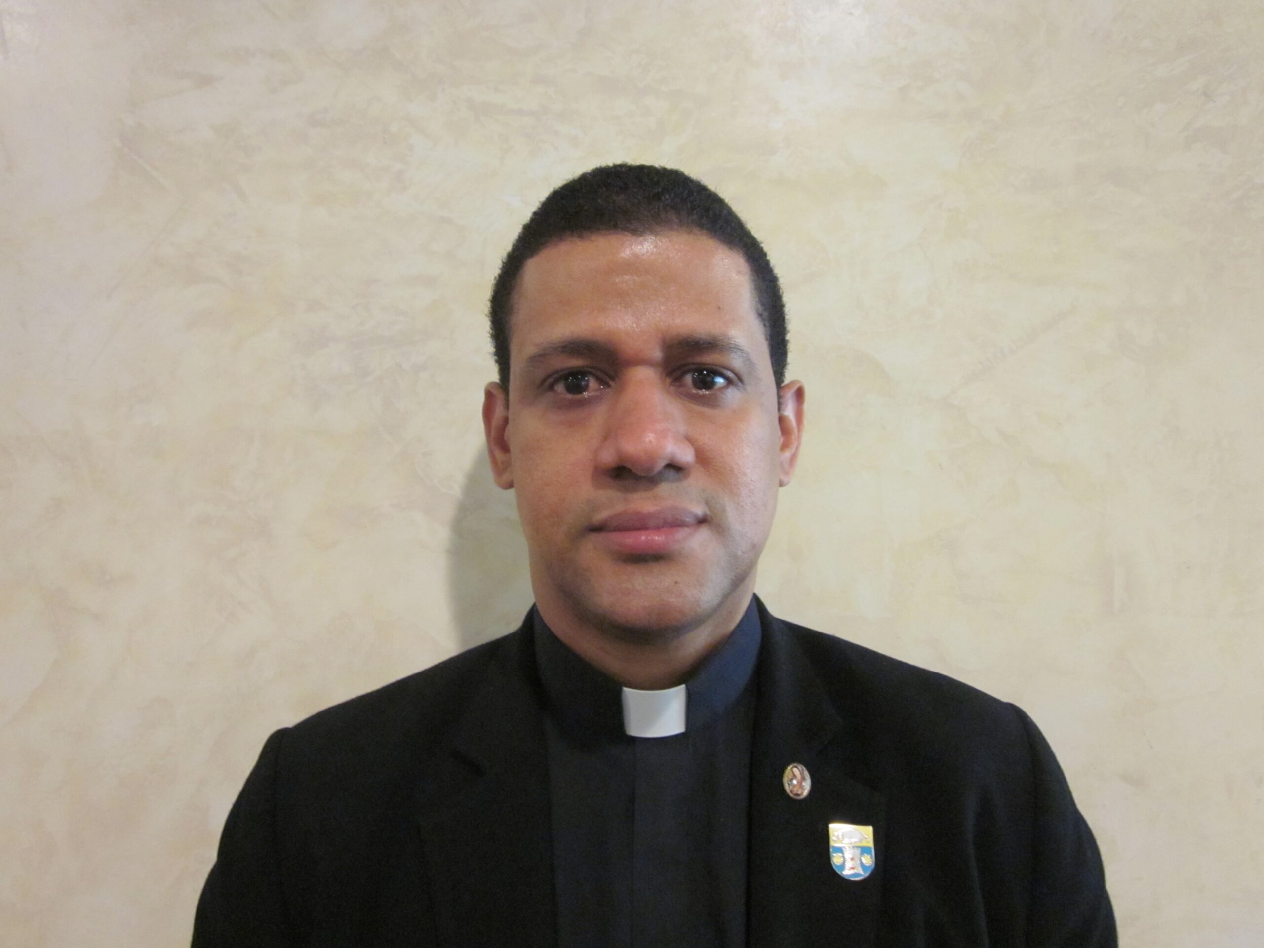 Torres, Rev. Elvin L.-min
