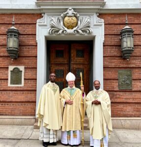 FatherPaterson,BishopBrennan,FatherJoshyVazhappilly,CMI