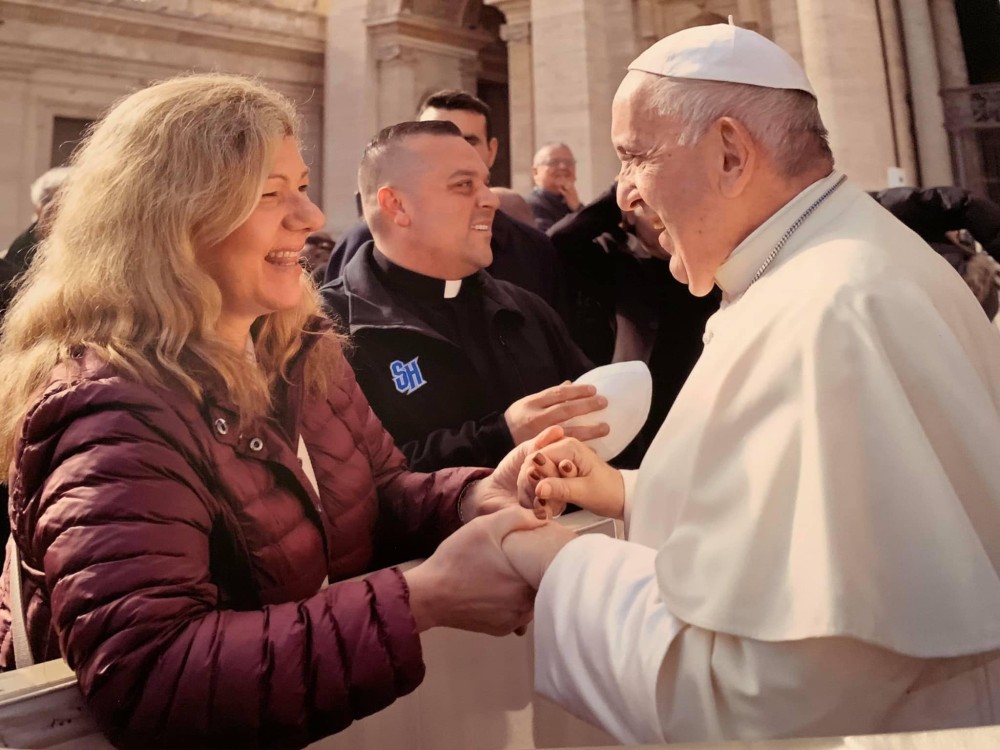 Cheryl Riley meets Pope 1